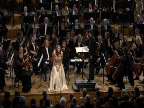 download lagu mp3 mp4 Elizabeth Bailey, download lagu Elizabeth Bailey gratis, unduh video klip Elizabeth Bailey