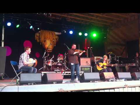 Rua Macmillan & his band @ Knockengorroch Festival 2012