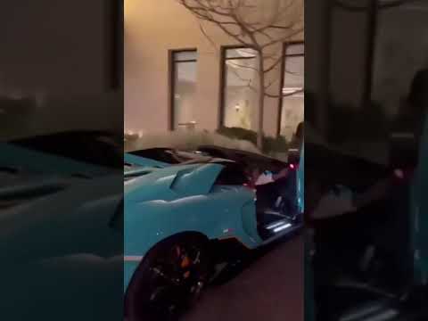 Valet parking CHÓCA Lamborghini aventador
