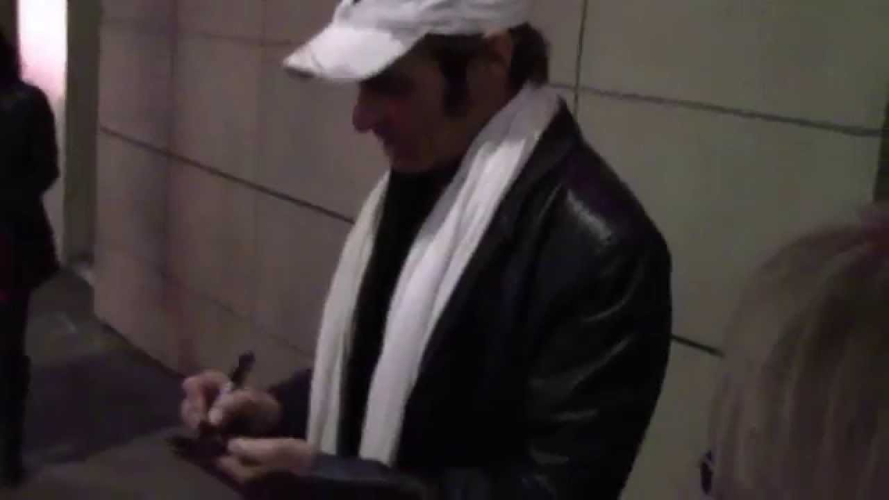 DAVID LEE ROTH LEAVING LUCKY STRIKE ULTIMATE JAM NIGHT AFTER FIRE MARSHAL CANCELS SHOW - YouTube