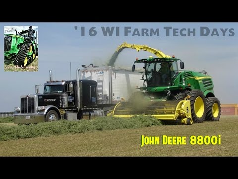 '16 WI Farm Tech Days: John Deere 8800i Chopper