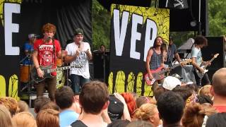 Forever the Sickest Kids - Believe Me I'm Lying live at Vans Warped Tour 2013