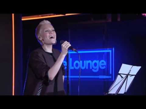 Jessie J - "It's My Party" (Acoustic @ BBC Radio 1 Live Lounge)
