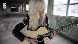 Nina Nesbitt - Ain&#39;t No Sunshine (at The Old Vinyl Factory)