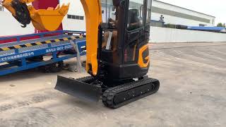 Nuoman small excavator is working hard, it must be a good helper.#miniexcavator #excavator