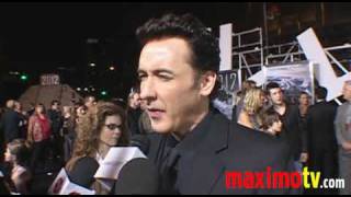 Джон Кьюсак на премьере "2012"