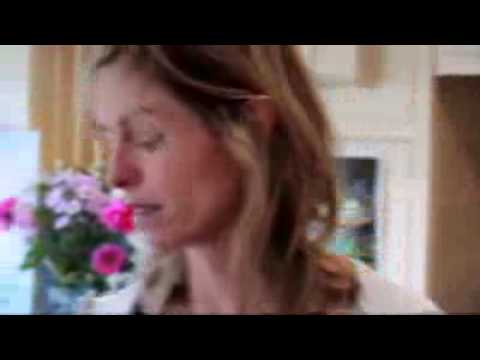 Rare FOOTAGE VIDEO OF MADELEINE MCCANN AT HOME :: Madeleine singing & Madeleine Playing .