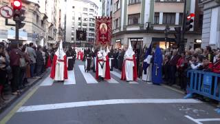 preview picture of video 'Salida procesión del Jesús Cautivo Oviedo'15'