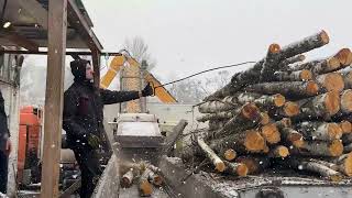FROSTY WOOD SHREDDING | UNSTOPPABLE OPERATOR VS. MASSIVE LOGS