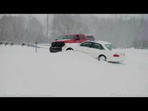 Lots Of Accidents In The Winter Storm Travel Nightmare On I-40, Hazen, AR - 2/17/2021
