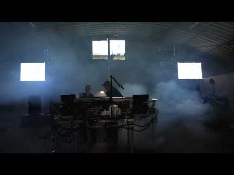 Underworld X KI/KI – Arp12 live Hangar Jam