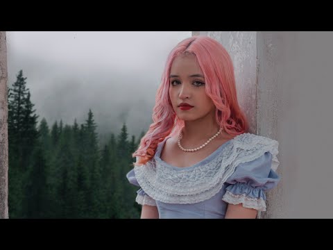 Yamila Ruíz - Lo Que Nunca Empezó (Video Lyrics)