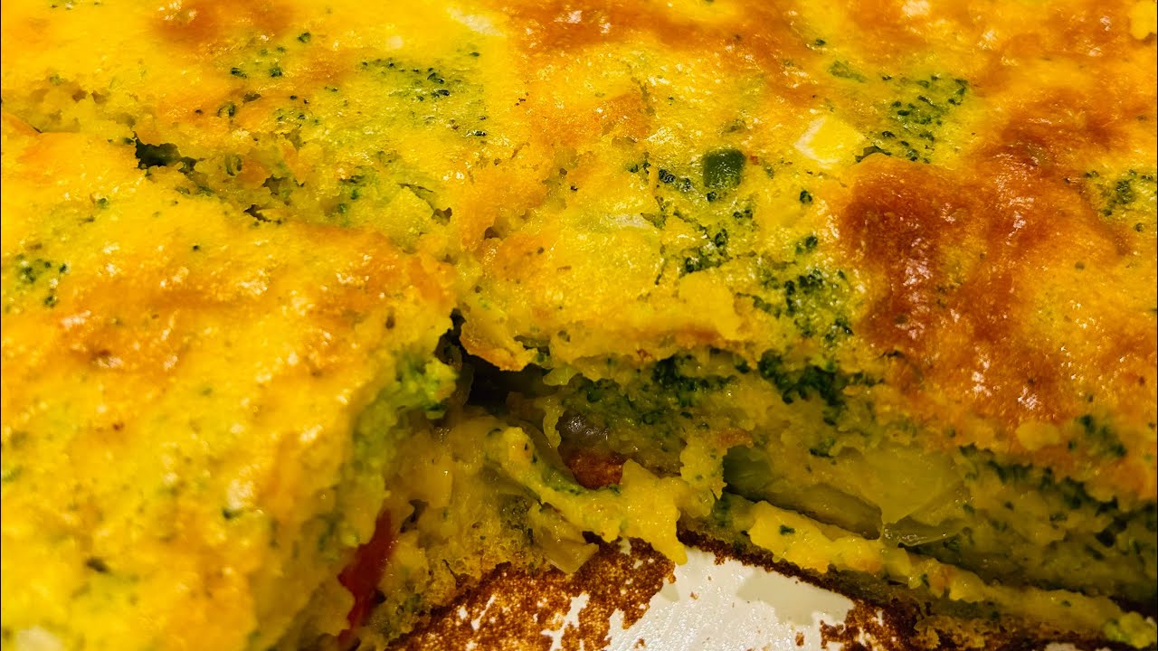 Broccoli Cheese Cornbread Casserole