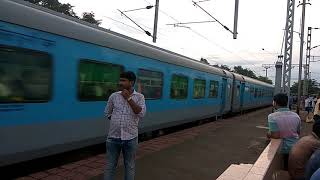 preview picture of video 'Howrah to New Jalpaiguri Shatabdi Express.. By Tilbhita... WDP4B 20011 SUGJ'