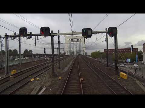 A train driver's view: Dordrecht - Den Haag CS, SGM, 04-Oct-2017.