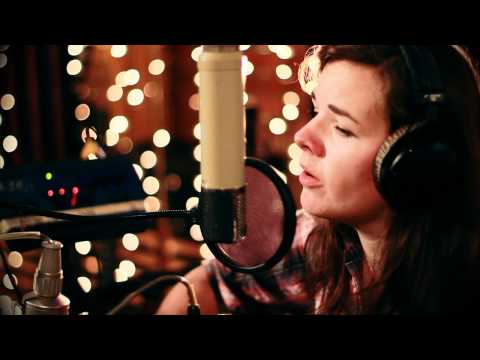 In Session: Tiny Ruins - Bird in the Thyme