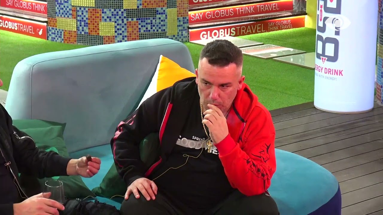 Albi ‘bisedë burrash’ me Klodin! Ç’të jenë duke folur vallë