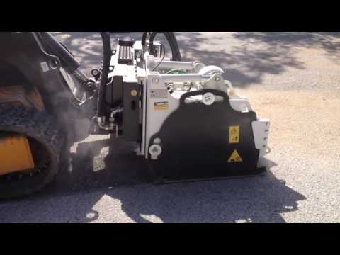 Simex PL 5020 self-levelling planer for skid steer loader