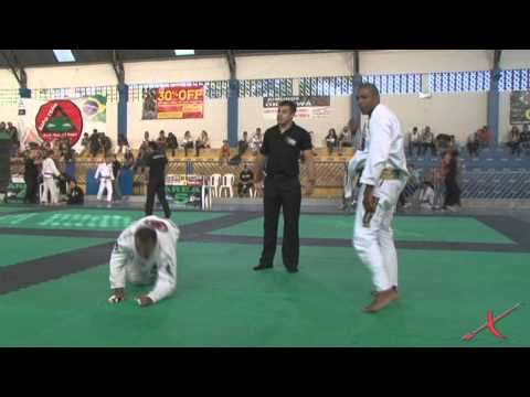 BRASILEIRO REGIÃO SUDESTE 2013 - Cristian Wonsiut x Fabiano Pereira by X-COMBAT