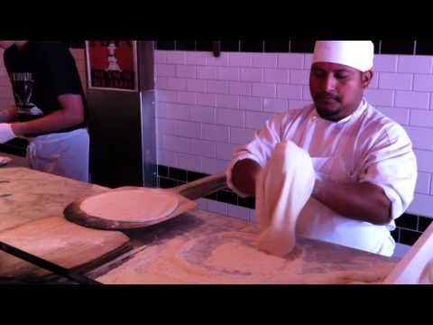 Fazendo Pizza do zero na Pizzaria Napolitana 800 Graus, parte 1 de 2