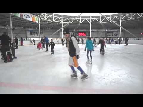 Freestyle ice skating X.I.F.B