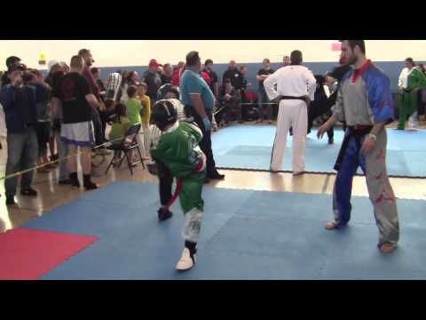 Alexandre Robitaille - IAM 2015 - Fight 1