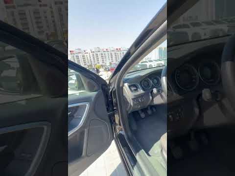 фото volvo v60 i 0