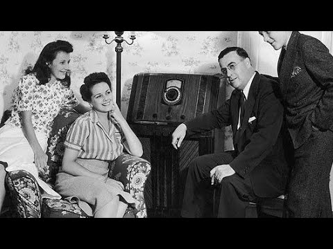 songs playing from the radio in the 1940s / an oldies playlist