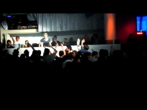 Bryan Kearney playing (STEALTH BOMBER) @ Heatbeat Night, 06.05.2011