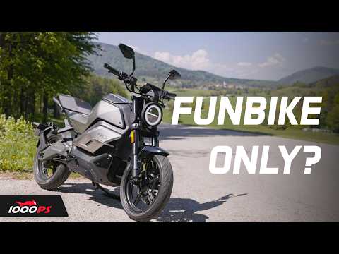 Laden an der Steckdose? Nur mit Muckis! – Niu RQi Test 2025 - Elektro Nakedbike im Alltagscheck