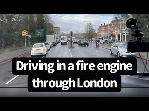 Driving in a fire engine through London - Watch how traffic reacts!