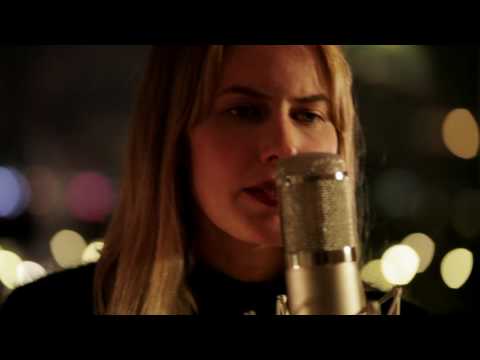 Tuvaband - (It's Not About) Running : Live Session