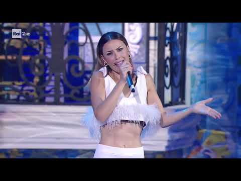 Fatima e Stefano: "Un bacio a mezzanotte" - Made in Sud 29/06/2020