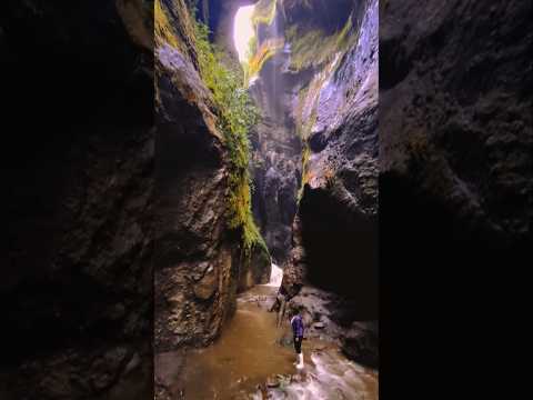 De los sitios más lindos en Ecuador.El Ojo del Fantasma#senderismo #chimborazo #penipe