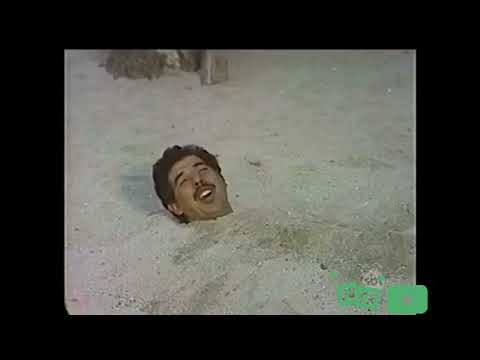 professor Girafales recebendo cócegas nos pés 😂😂😂