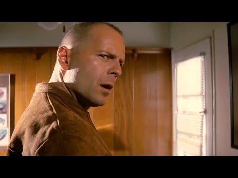 Butch came back for the watch. Pulp Fiction (1994). Bruce Willis, John Travolta.
