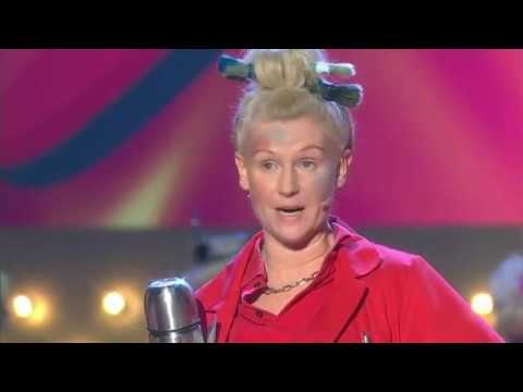 Iris Schäfer als Baumarktmitarbeiterin bei der hessischen Weiberfastnacht 2018