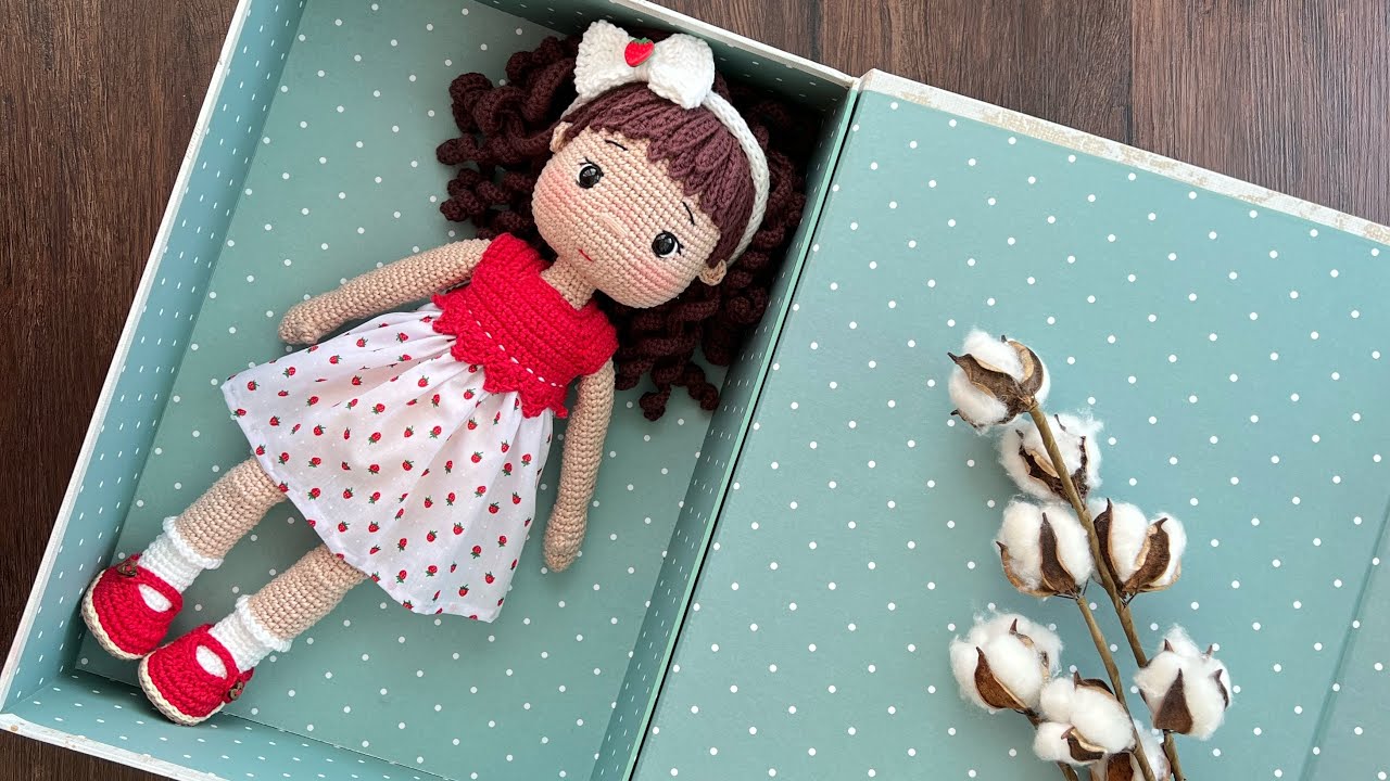 Watch Now Boneca amigurumi muito fofa Boneca amigurumi muito fofa