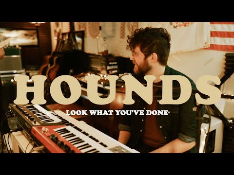 HOUNDS- Look What You've Done (Jet Cover)