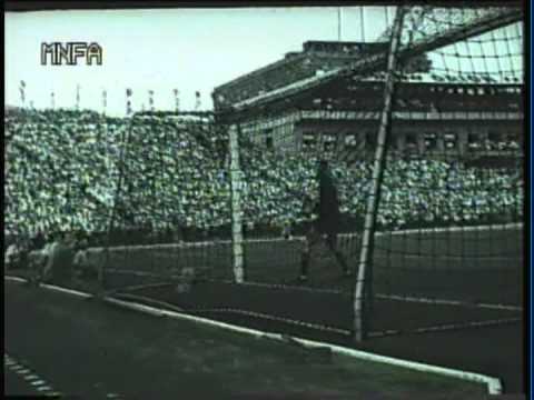 1960 (June 5) Hungary 3-Scotland 3 (Friendly) (three goals only).mpg