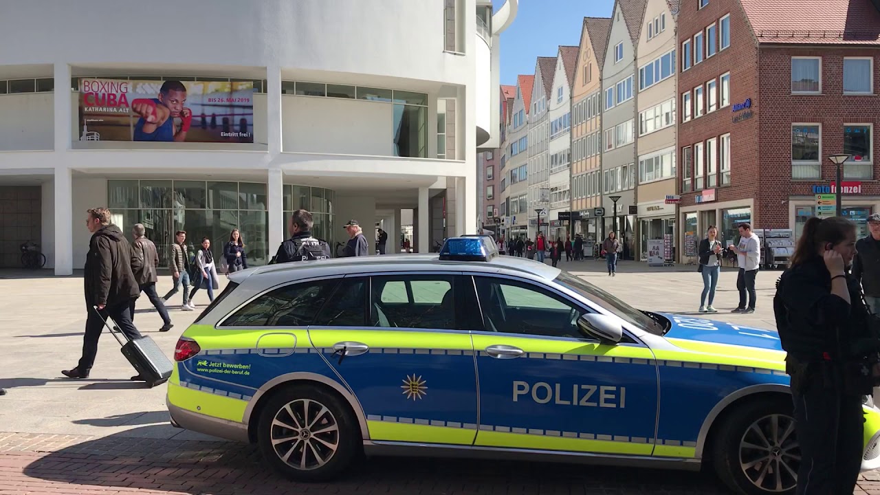 Polizeieinsatz in Ulm Einsatzkräfte sperren Innenstadt