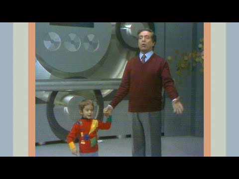 Corrado canta "Carletto"