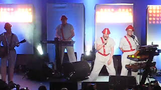 DEVO TON O ' LUV  live at the MUSIC BOX AT THE HENRY FONDA THEATER 11/4/2009