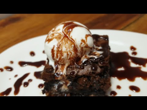 FUDGY BROWNIE|The perfect and easy way of fudgy brownie recipe - ©️PRAVEENA'S  KITCHEN DIARIES