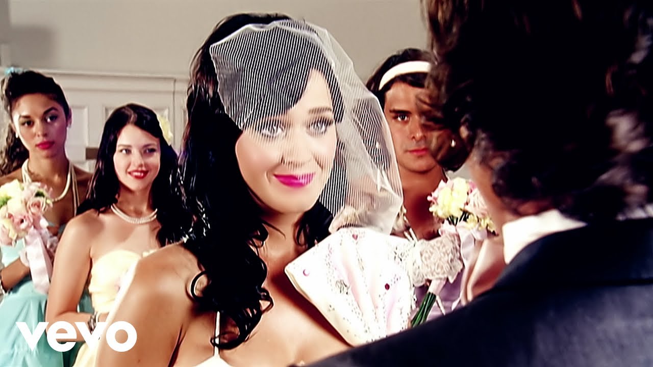 Katy Perry – Hot N Cold