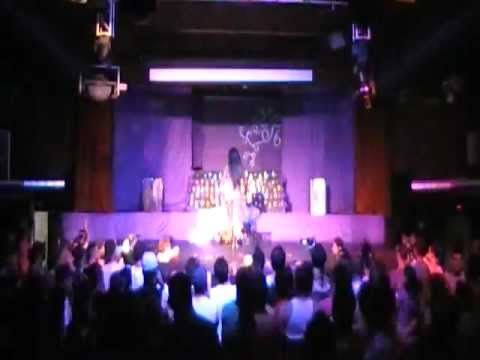 Beatriz Über na Danger