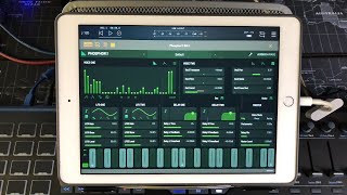 Video thumbnail for Phosphor 3 Vintage Digital Synthesizer by Audio Damage - iPad Live Demo & Tutorial by The Sound Test Room