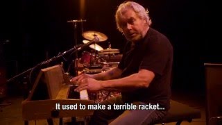 Video thumbnail for The Analogues - The Hohner Pianet (English subtitles) by The Analogues