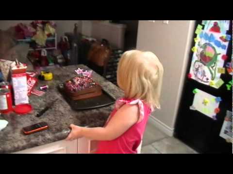 Olivia R jacklin Mommys cake