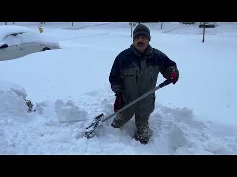 Mayhem Cleanup after Historical Blizzard in Buffalo, NY December 25 2022